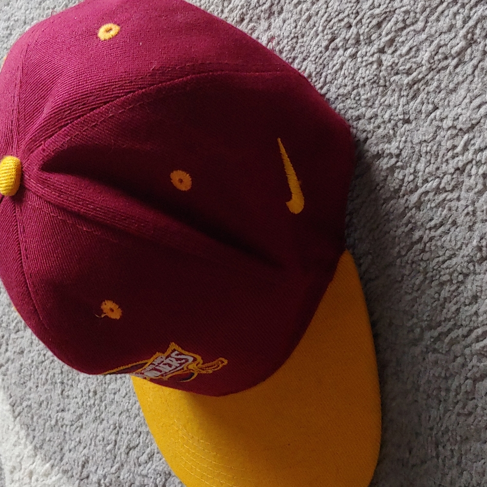 Baseball hat - Picture 2 of 5